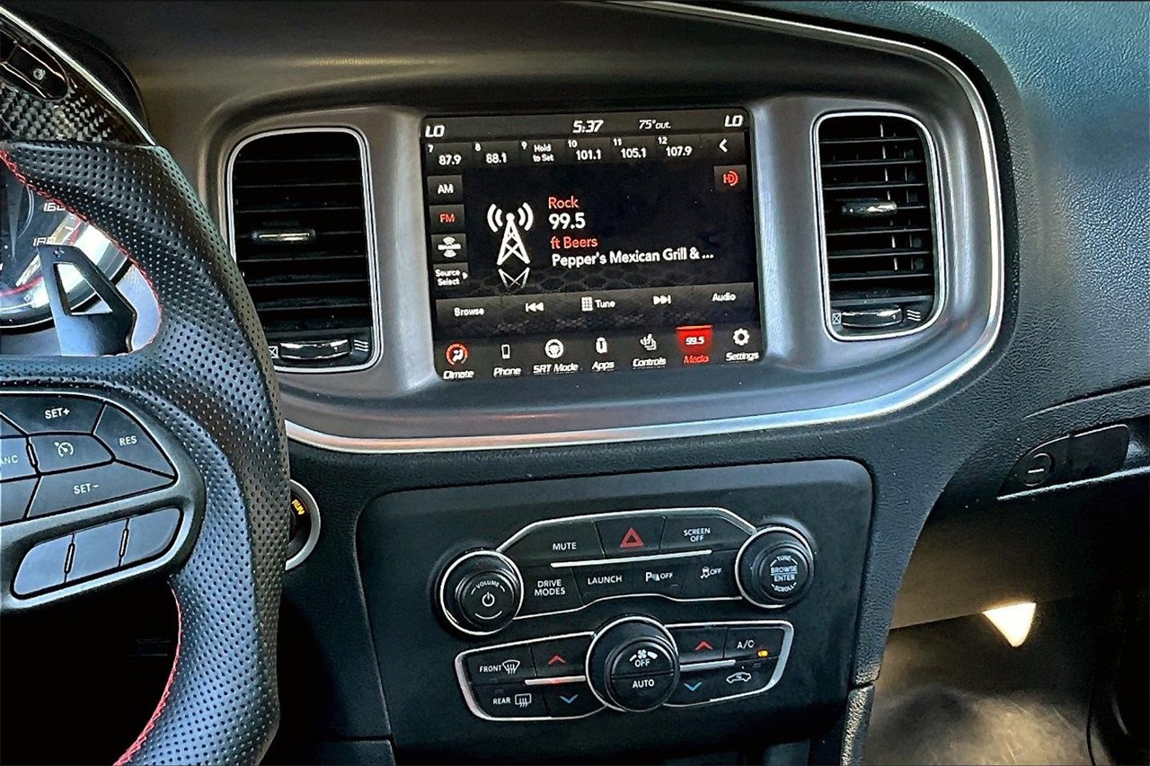 Used 2022 Dodge Charger Scat Pack image 9