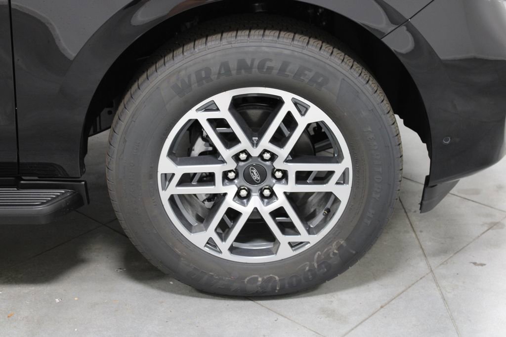 New 2025 Ford Expedition Max Active image 12