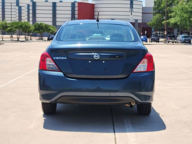 Used 2016 Nissan Versa S FWD image 6
