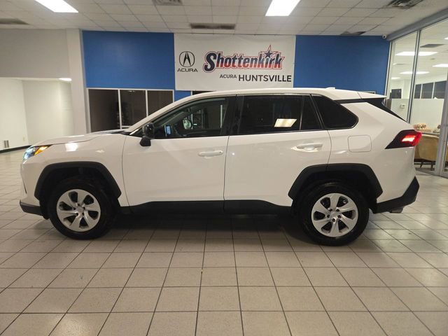 Used 2024 Toyota RAV4 LE image 5