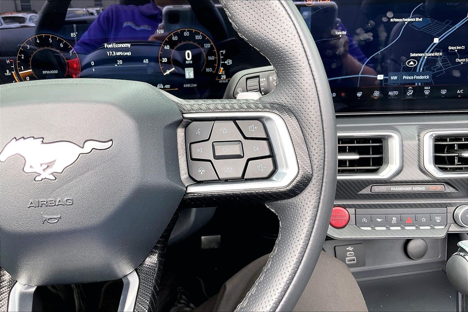 Used 2025 Ford Mustang GT Premium RWD image 19