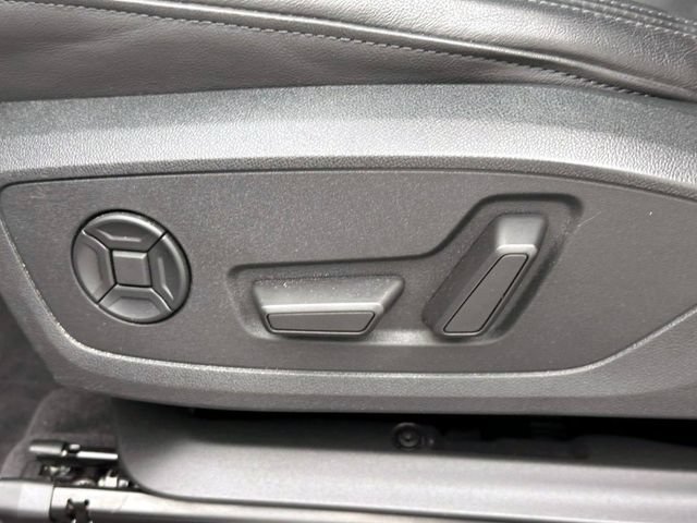 Certified 2023 Audi Q3 2.0T Premium w/ Convenience Package AWD/4WD image 21