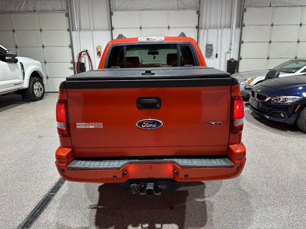 Used 2007 Ford Explorer Sport Trac Limited image 2