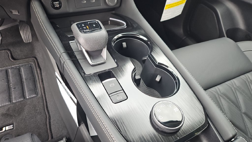 New 2026 Nissan Rogue Platinum AWD/4WD image 13