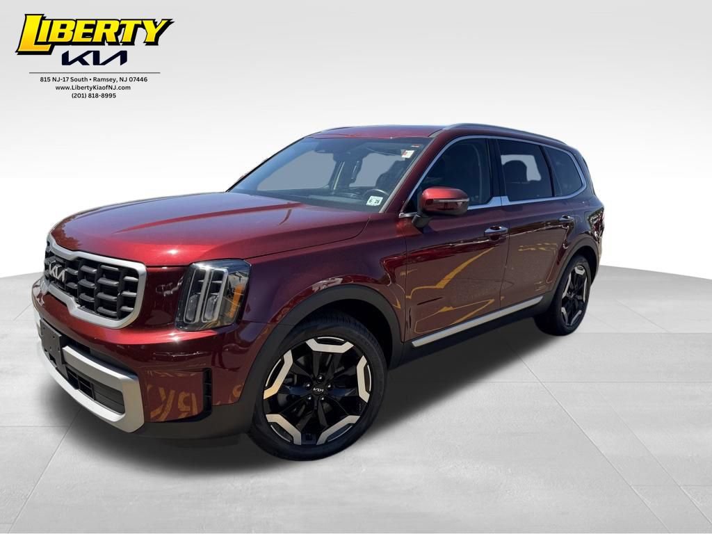 Used 2023 Kia Telluride S w/ S Sunroof Package AWD/4WD image 3