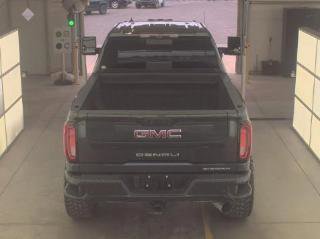 Used 2022 GMC Sierra 2500 Denali w/ Denali Ultimate Package AWD/4WD image 6