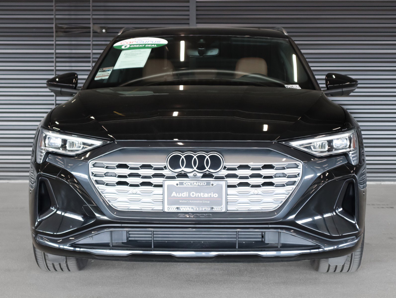 Used 2024 Audi Q8 e-tron Premium Plus w/ Premium Plus Package image 13