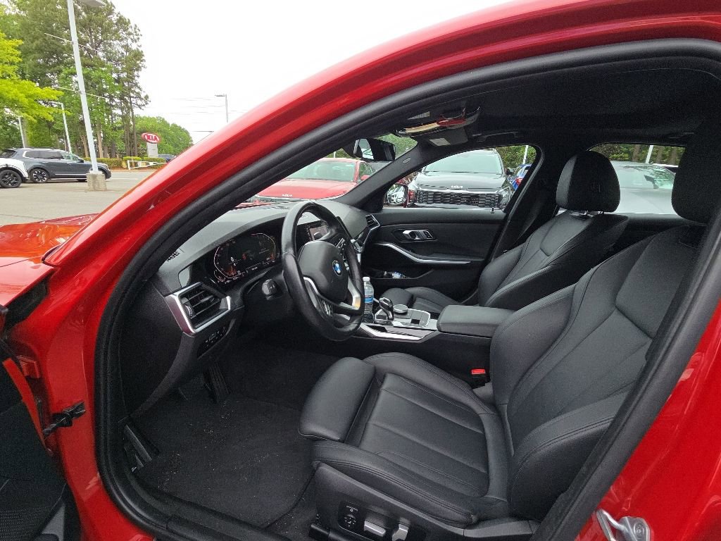 Used 2019 BMW 330i Sedan w/ Convenience Package RWD image 11