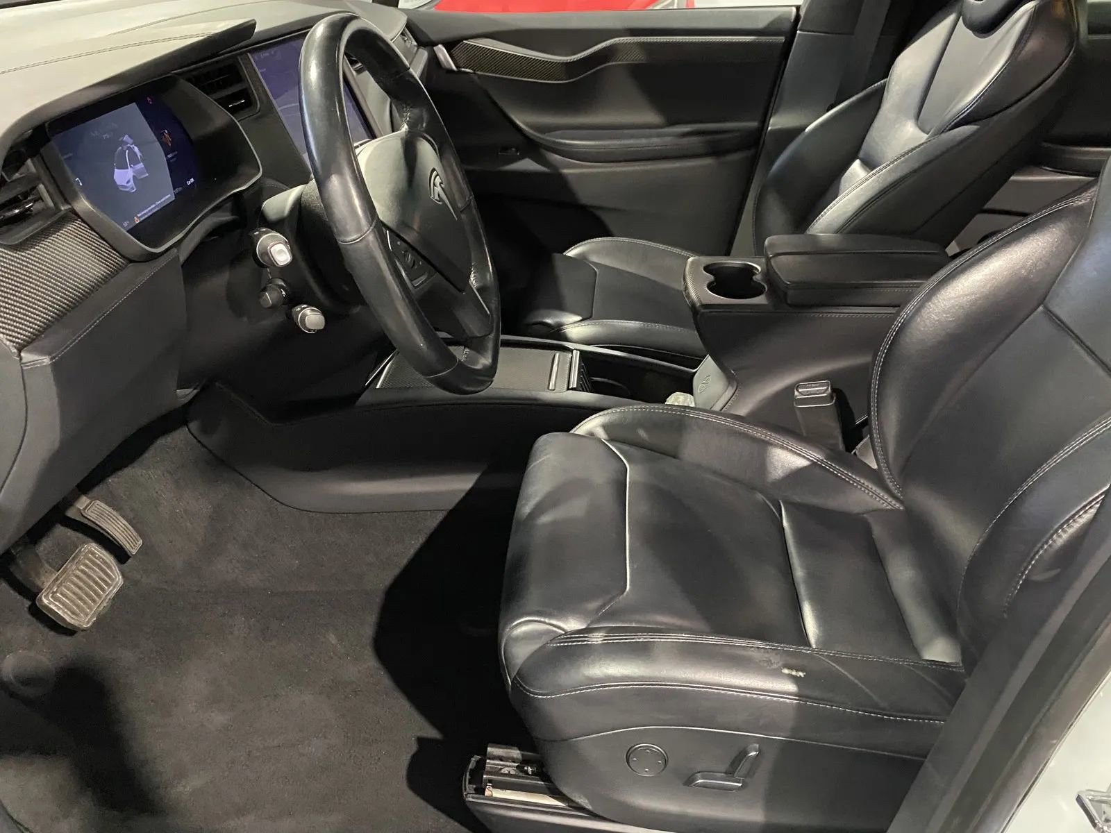 Used 2018 Tesla Model X 75D image 11