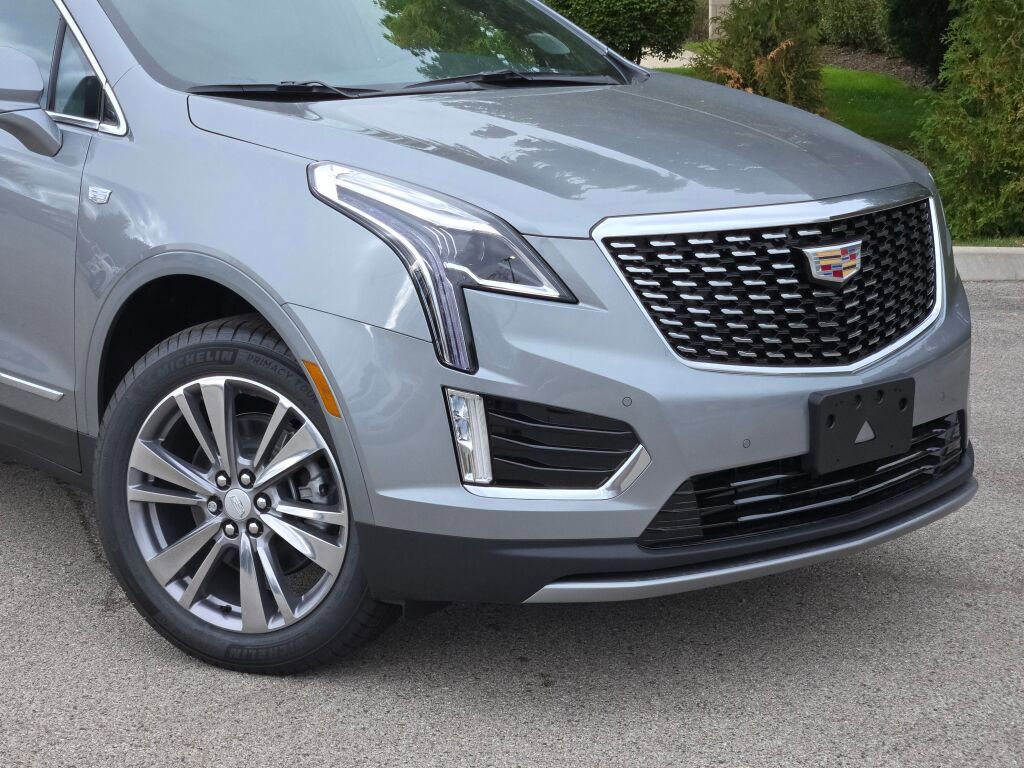New 2025 Cadillac XT5 Premium Luxury w/ LPO, Floor Liner Package image 2
