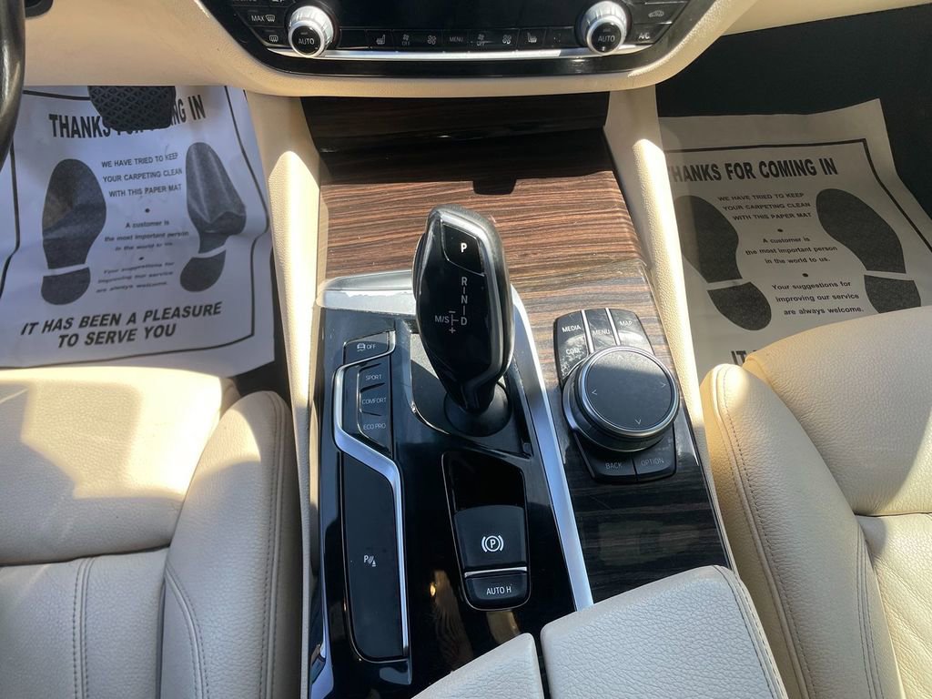 Used 2020 BMW 530i xDrive w/ Convenience Package AWD/4WD image 22