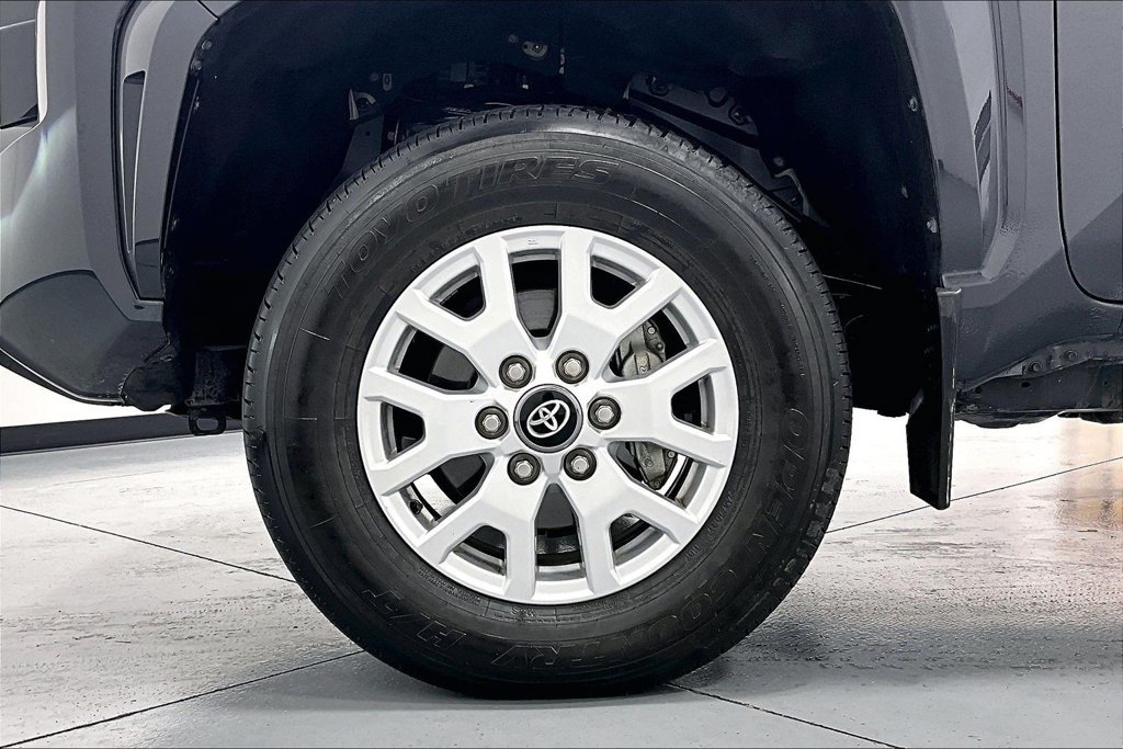 Used 2024 Toyota Tacoma SR RWD image 10