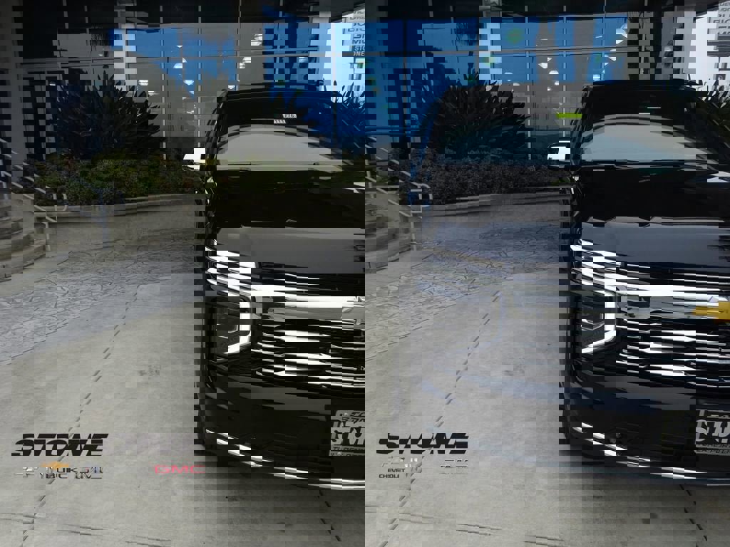 New 2026 Chevrolet Suburban Premier image 32