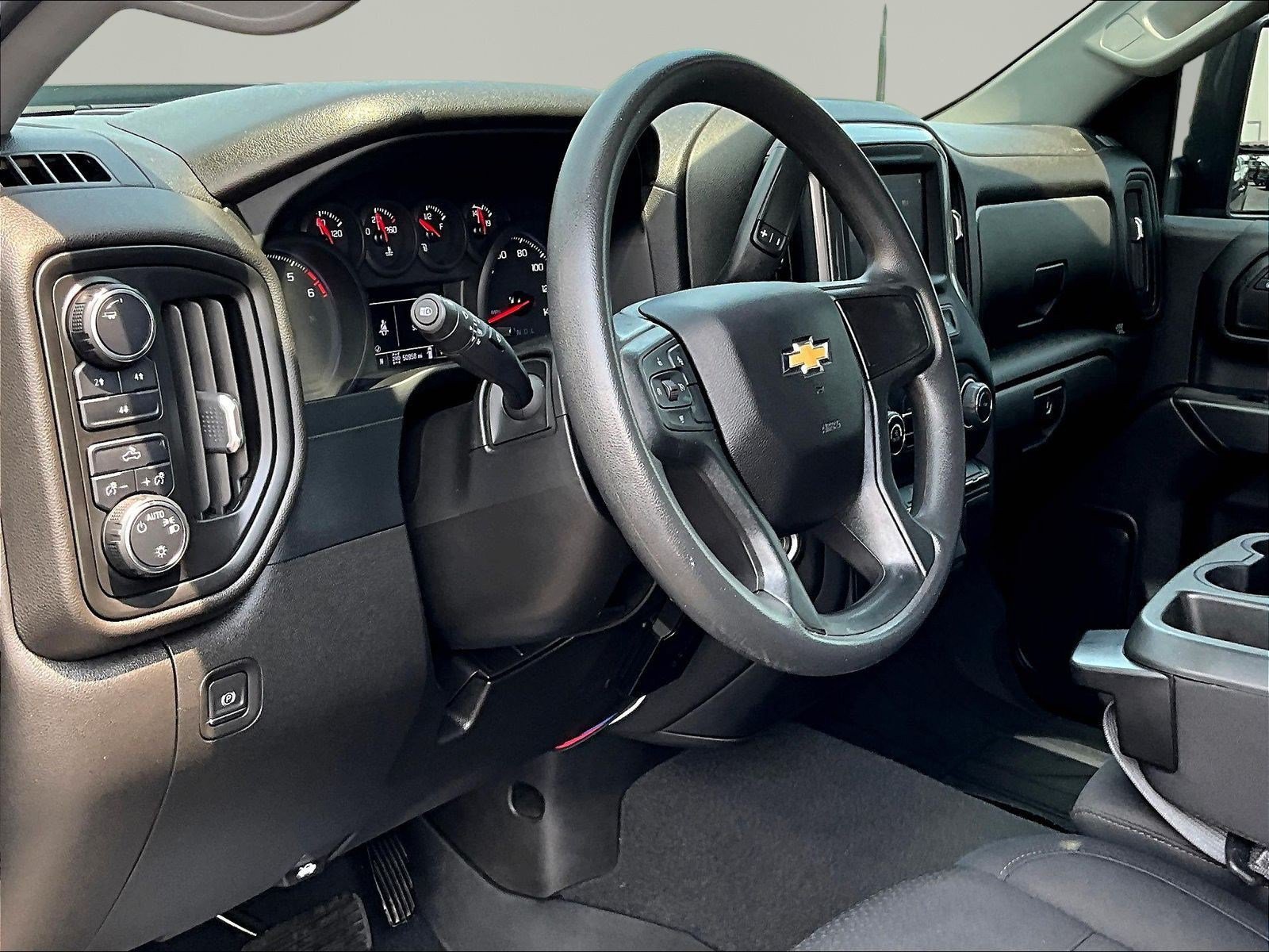 Used 2024 Chevrolet Silverado 2500 Custom AWD/4WD image 16