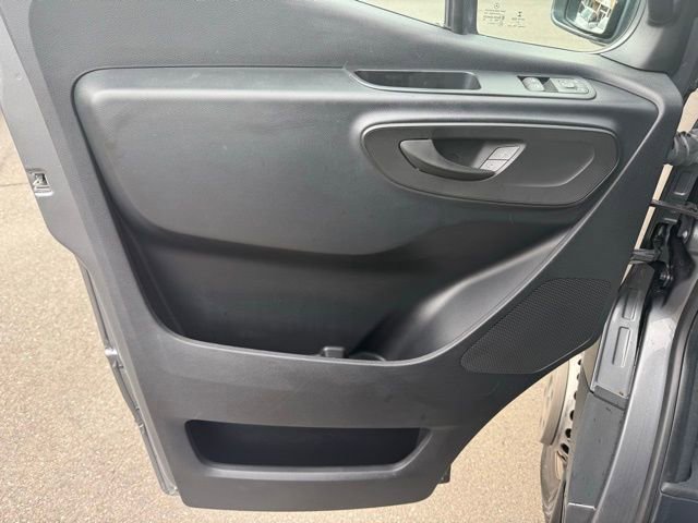 Used 2022 Mercedes-Benz Sprinter 4500 w/ Parking Package image 19