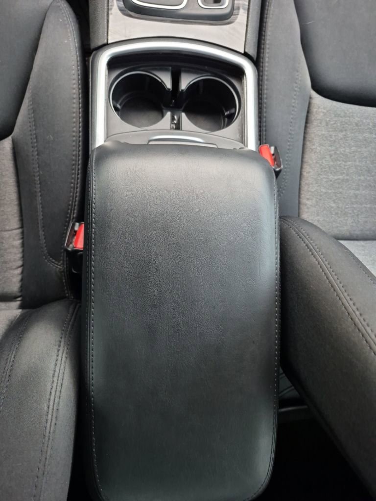 Used 2020 Chrysler 300 Touring w/ Sport Appearance Package image 40