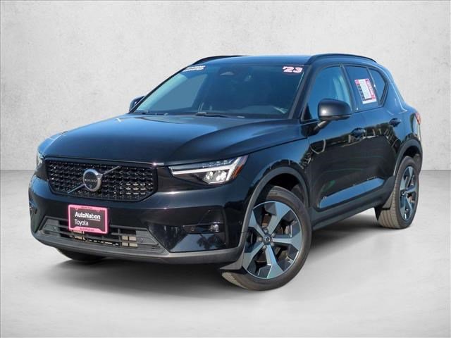 Used 2023 Volvo XC40 B5 Plus w/ Driver Assist Package