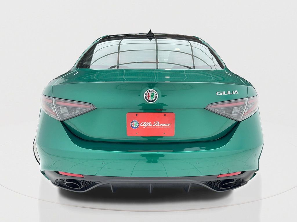 New 2025 Alfa Romeo Giulia Base image 10