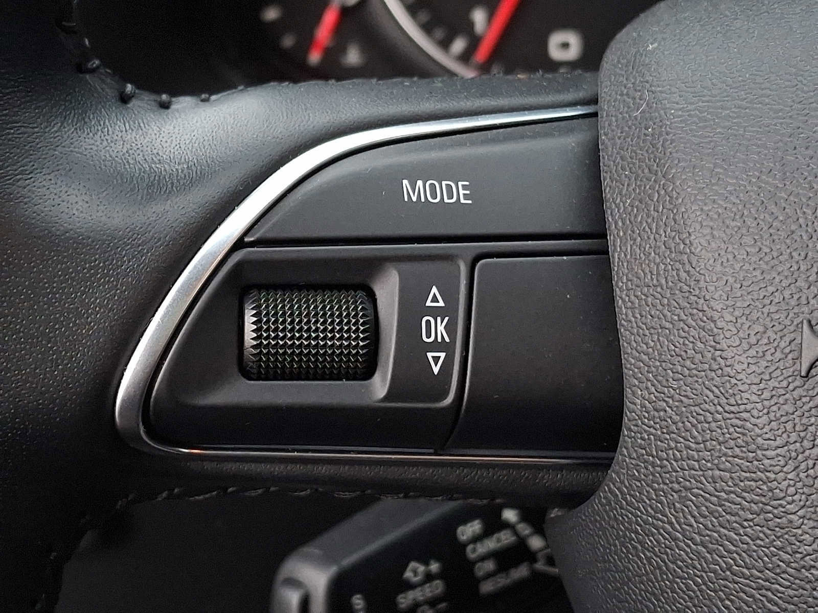 Used 2017 Audi Q5 2.0T Premium Plus w/ Technology Package image 18