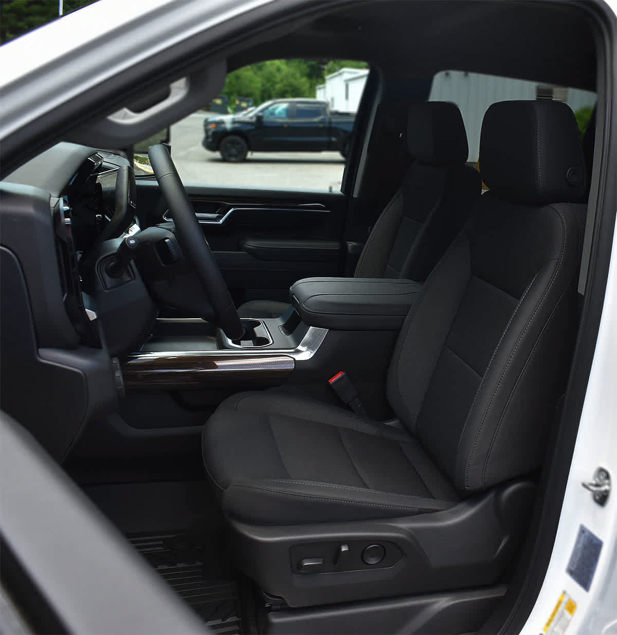 New 2026 Chevrolet Silverado 2500 LT w/ All Star Edition AWD/4WD image 10