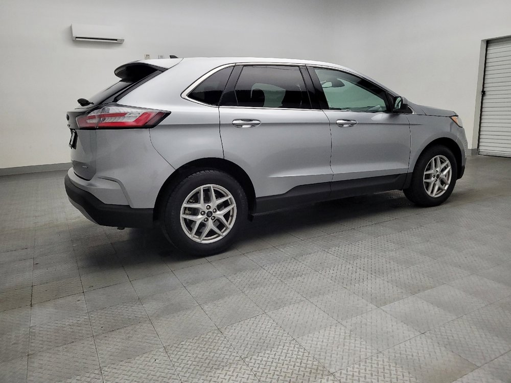 Used 2024 Ford Edge SEL image 10