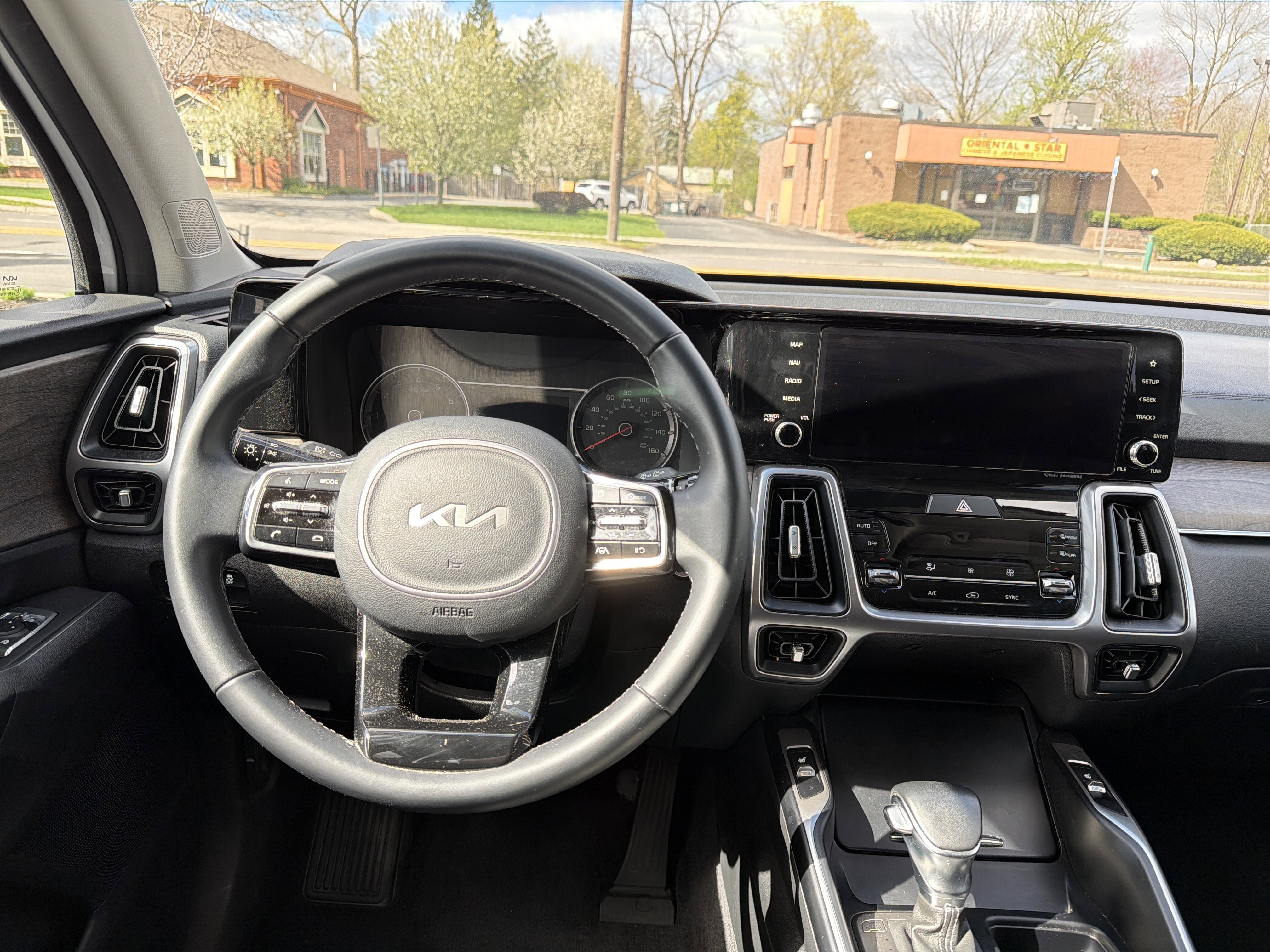 Used 2023 Kia Sorento S AWD/4WD image 13