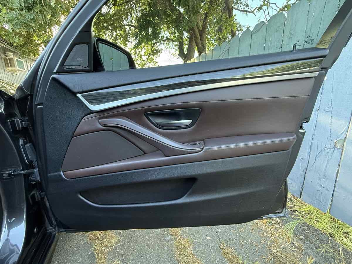 Used 2015 BMW 528i Sedan image 32