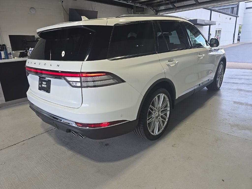Used 2020 Lincoln Aviator Reserve w/ Equipment Group 202A AWD/4WD image 5