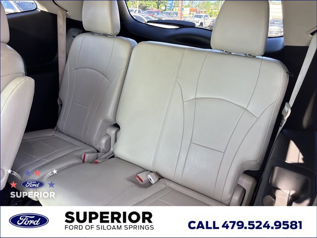 Used 2019 Buick Enclave Essence FWD image 18