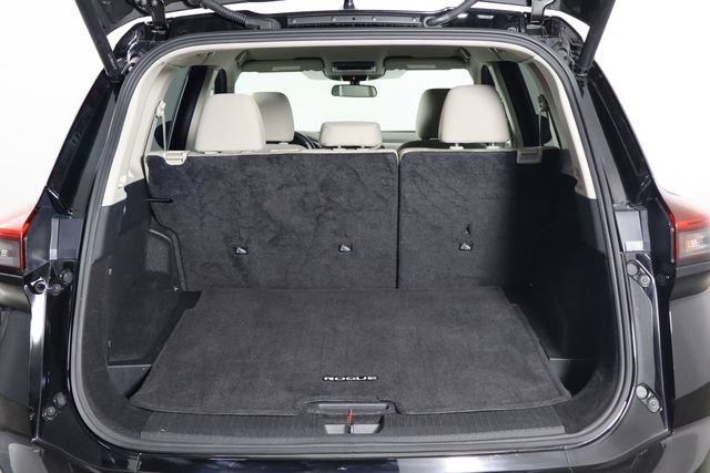 Used 2025 Nissan Rogue SV FWD image 16