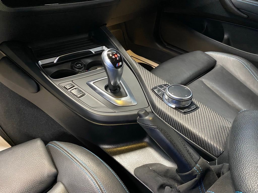 Used 2018 BMW M2 image 28