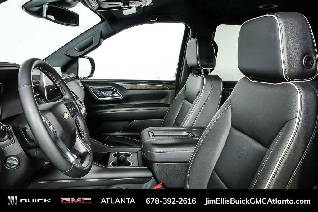 Used 2023 Chevrolet Tahoe Premier RWD image 5