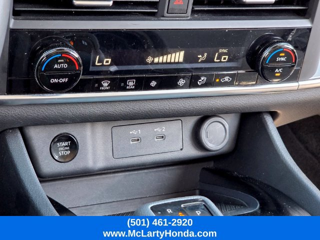 Used 2025 Nissan Rogue SV AWD/4WD image 23