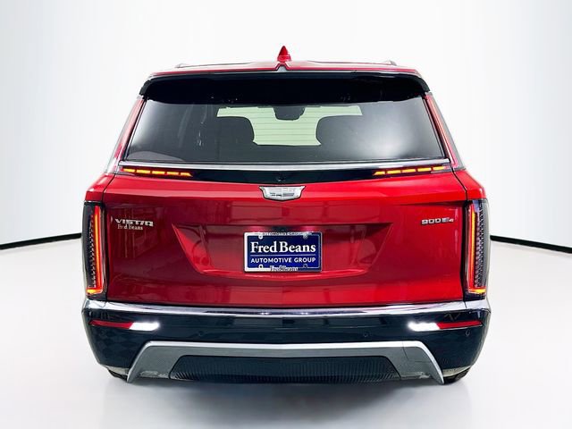 New 2026 Cadillac Vistiq Sport w/ LPO, Floor Liner Package AWD/4WD image 5