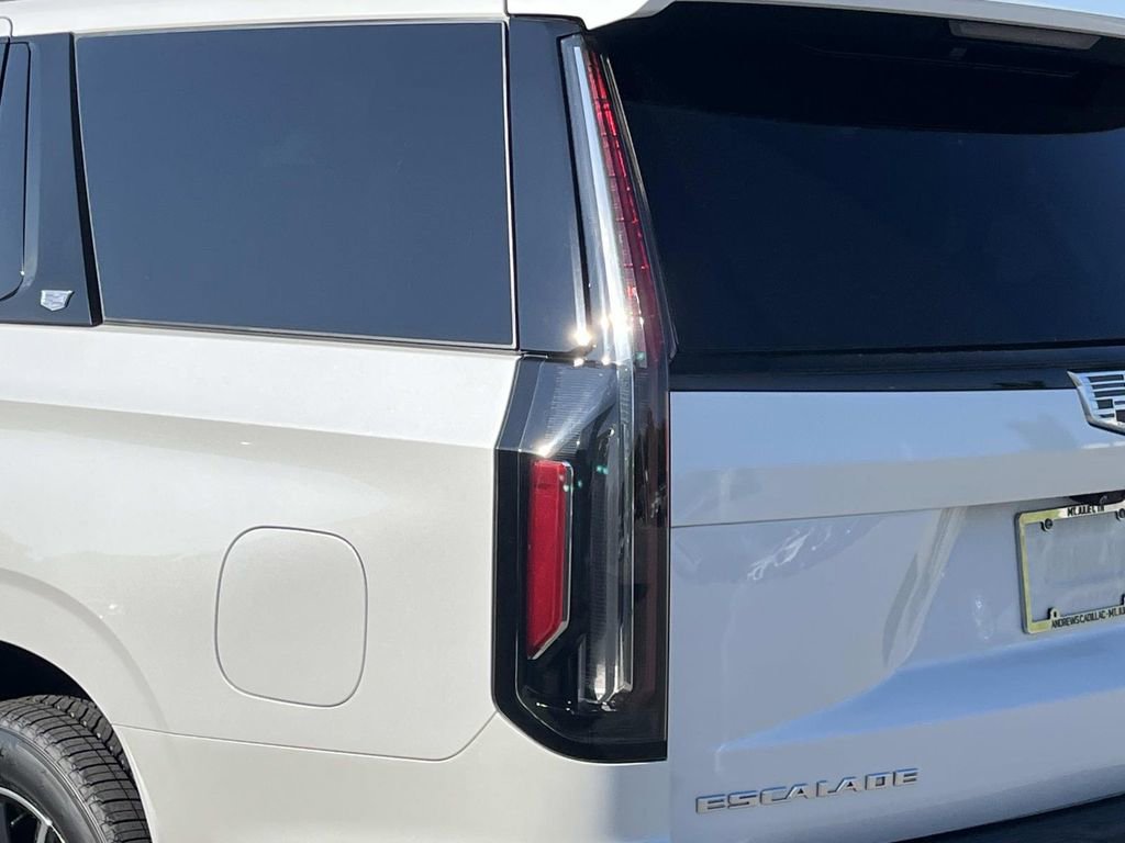 Used 2021 Cadillac Escalade Sport Platinum w/ Heavy-Duty Trailer Package AWD/4WD image 10