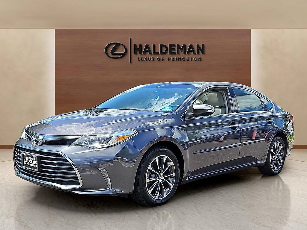 Used 2016 Toyota Avalon XLE Premium FWD image 3