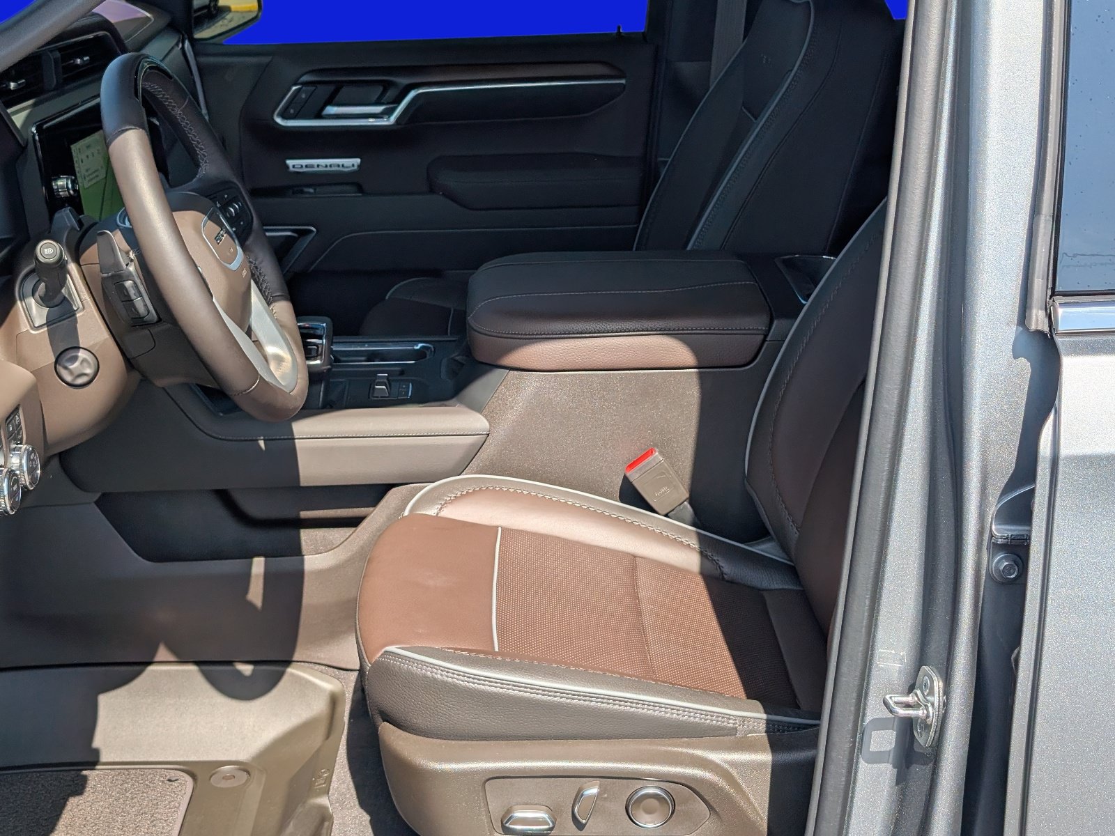 Used 2026 GMC Sierra 1500 Denali AWD/4WD image 15