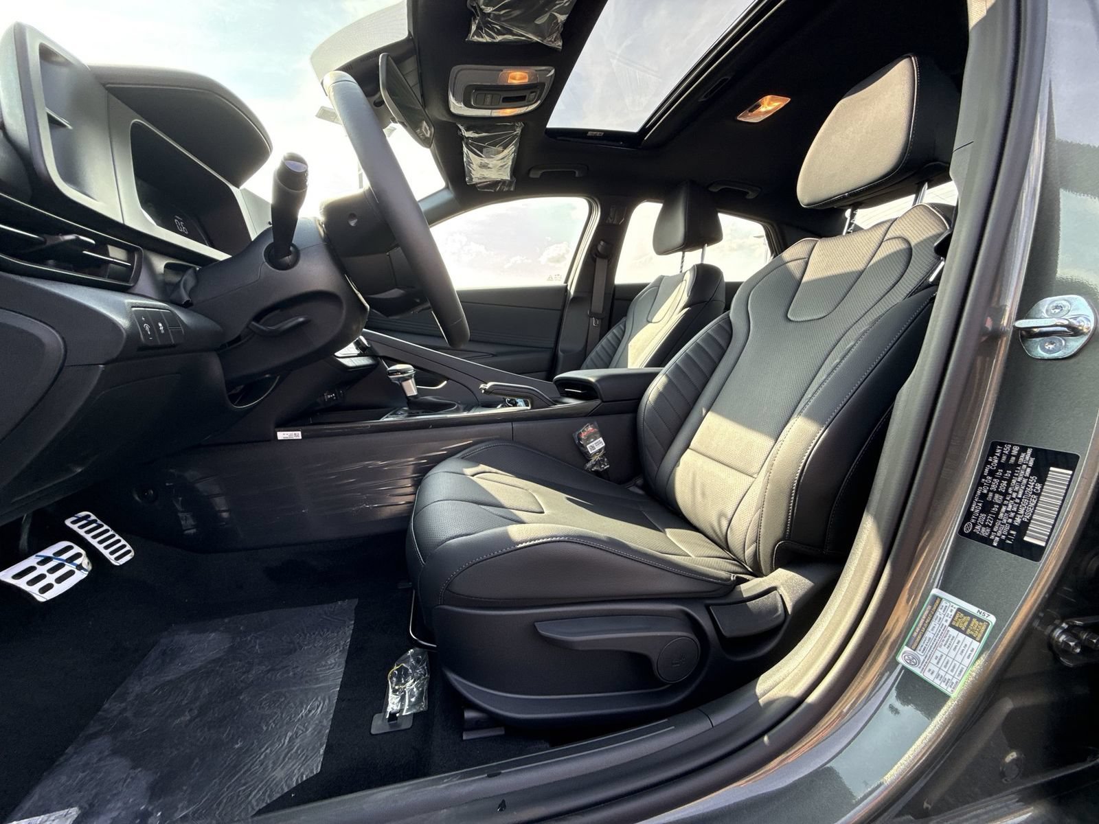 New 2026 Hyundai Elantra SEL Sport FWD image 13