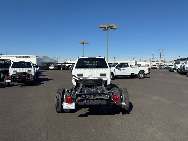 New 2025 Ford F550 4x4 Crew Cab image 3