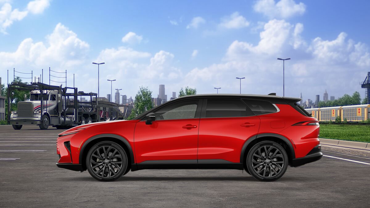 New 2026 Toyota Crown Signia AWD/4WD image 4