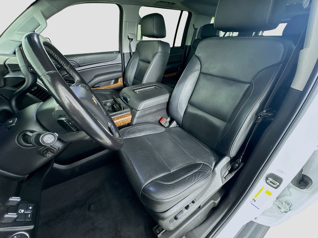 Used 2019 Chevrolet Suburban Premier AWD/4WD image 11