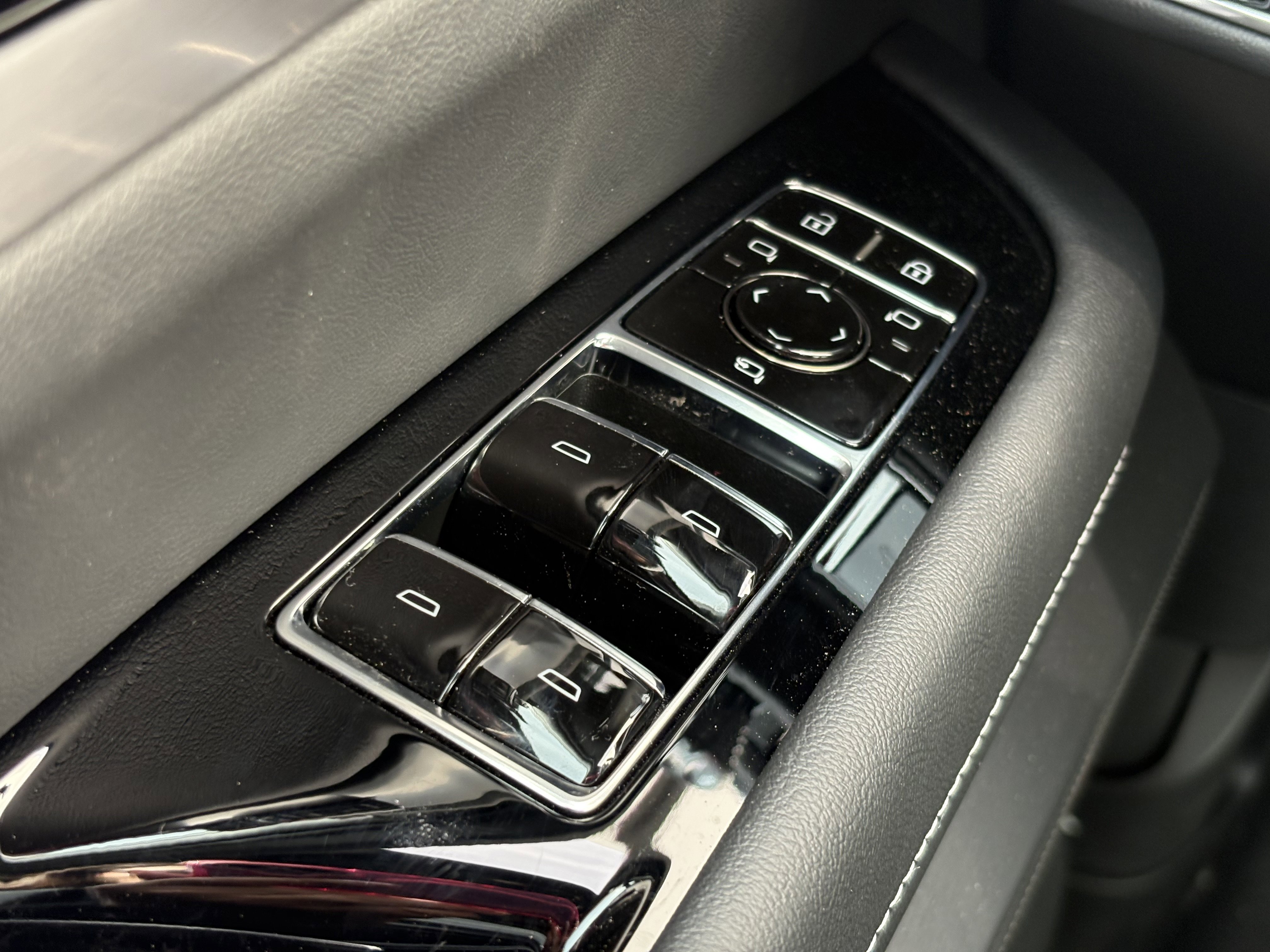 New 2026 Cadillac Vistiq Luxury image 35