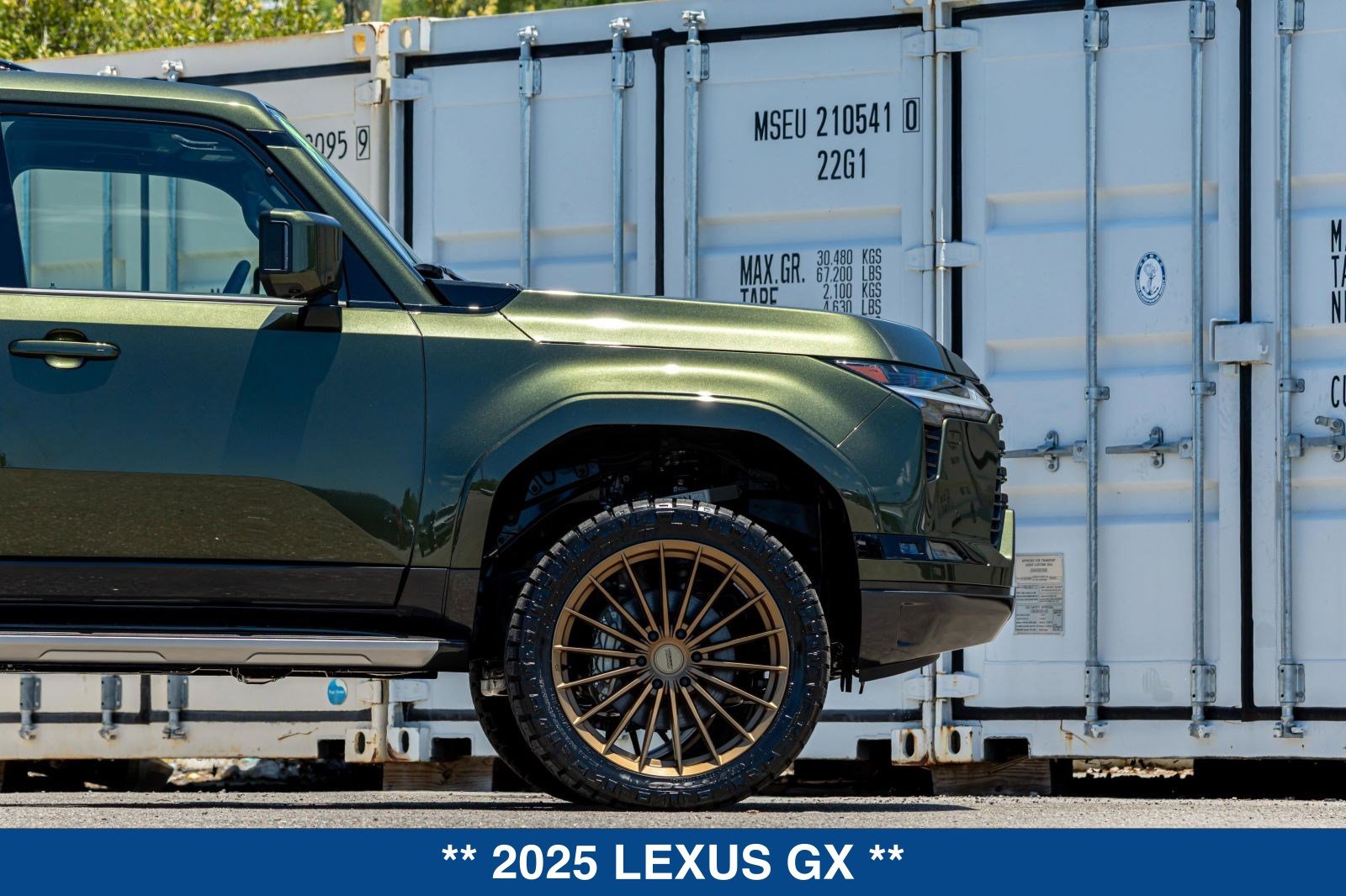 Used 2025 Lexus GX 550 w/ Accessory Package (Z1) AWD/4WD image 40