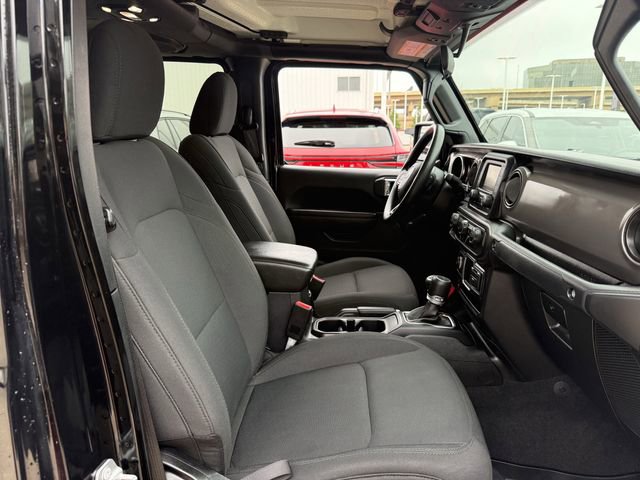 Used 2021 Jeep Gladiator Sport AWD/4WD image 29