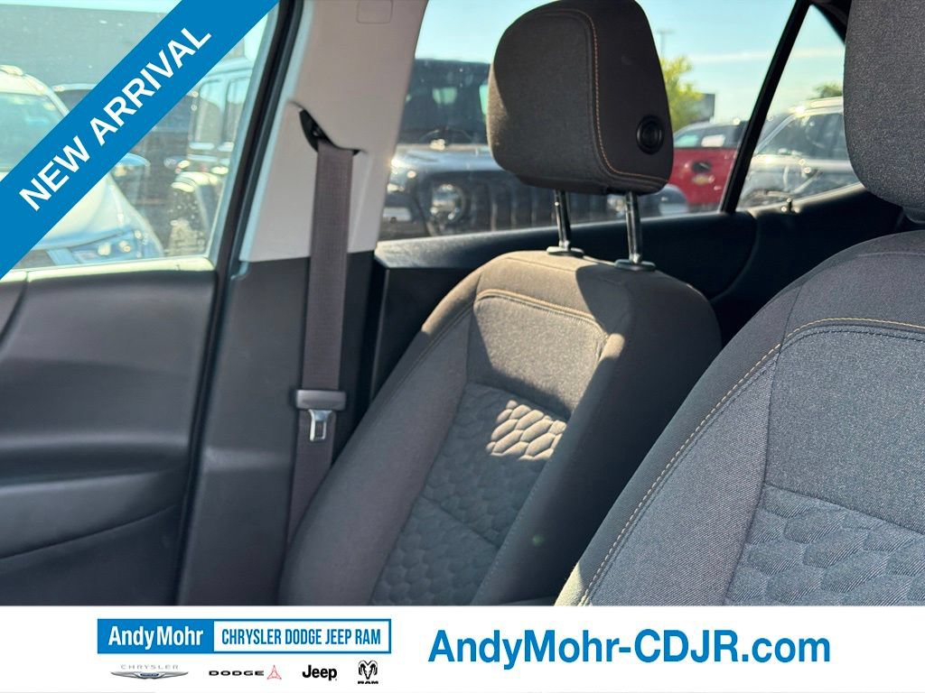Used 2020 Chevrolet Equinox LT FWD image 11