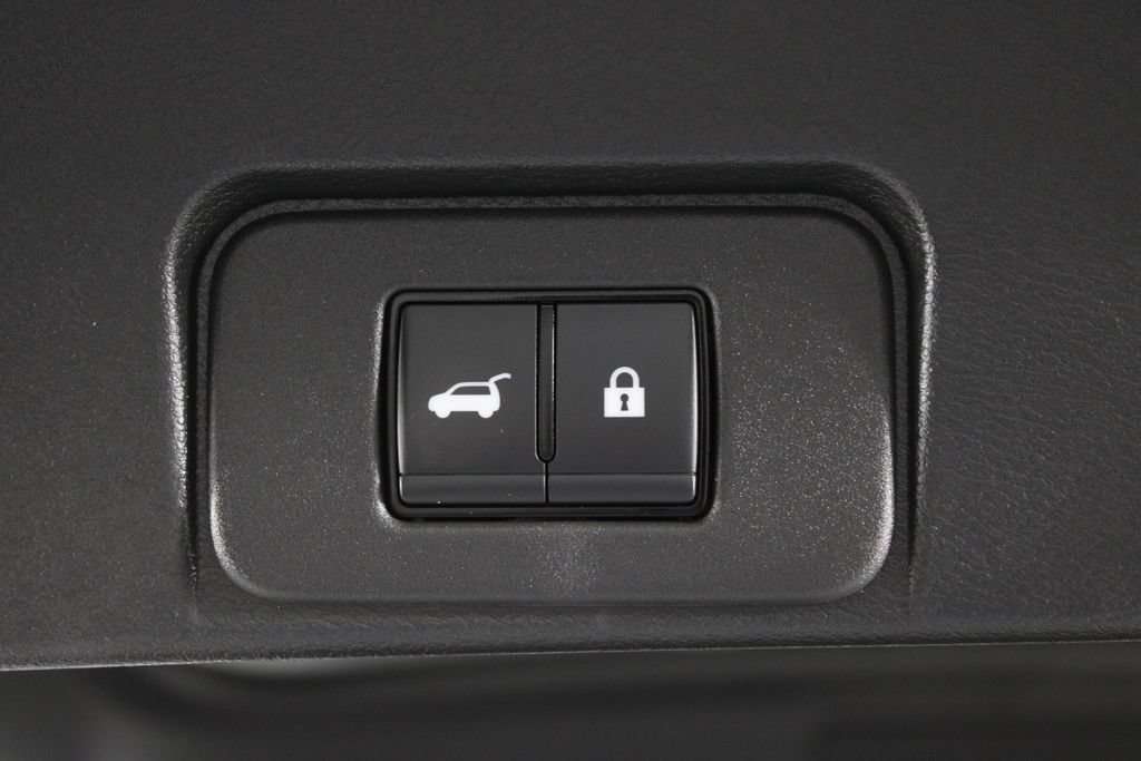 Certified 2023 Nissan Rogue Platinum FWD image 19