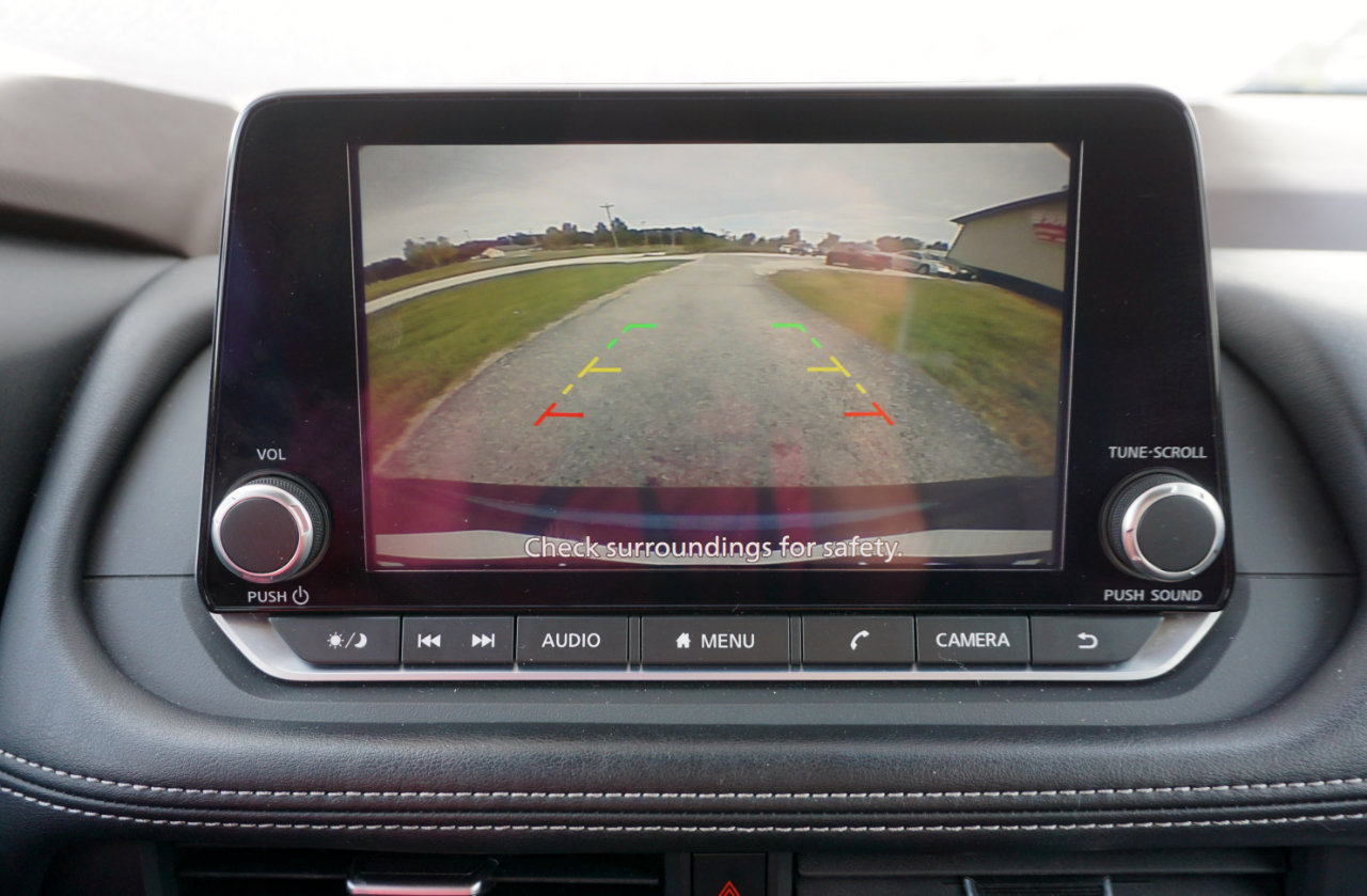 Used 2023 Nissan Rogue SV image 12