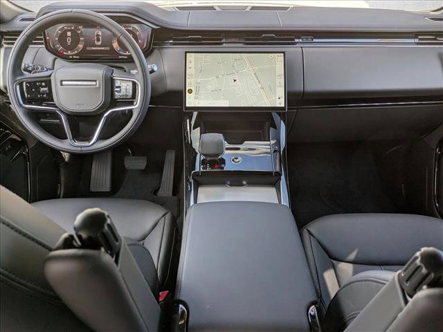 Used 2025 Land Rover Range Rover Sport SE AWD/4WD image 16