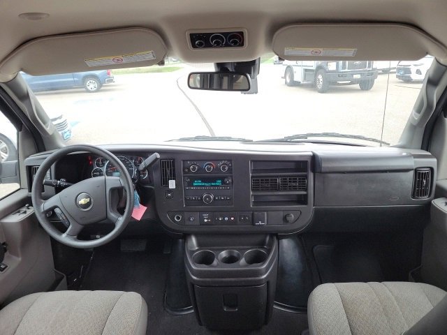 Used 2020 Chevrolet Express 3500 LT w/ LT Preferred Equipment Group image 14