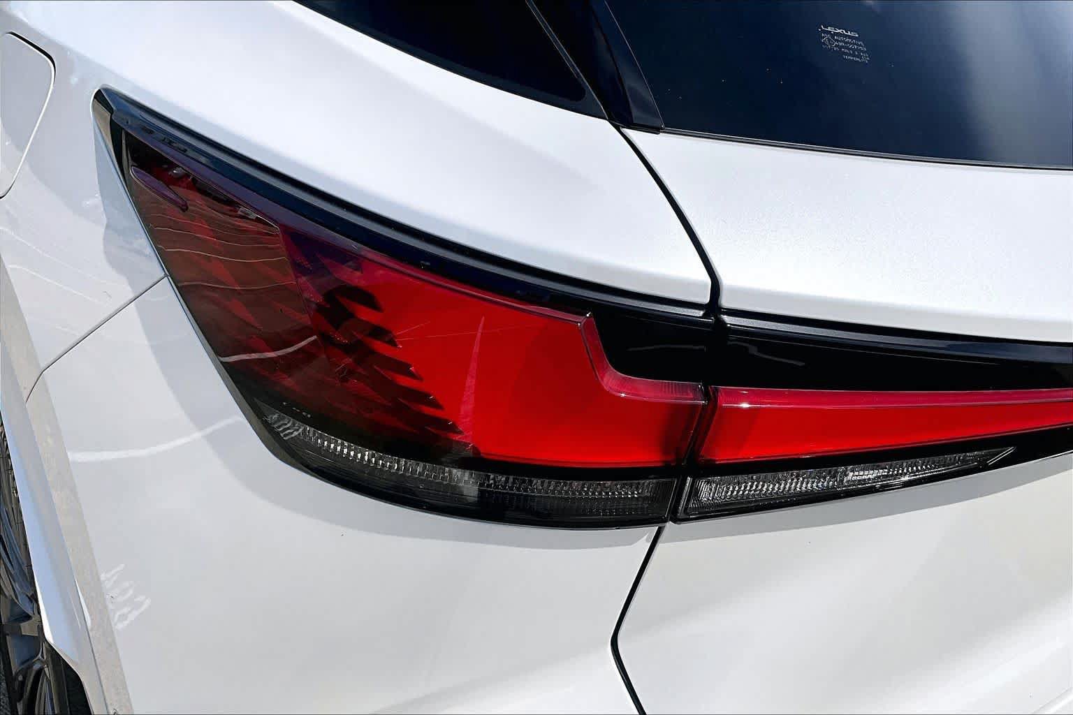 Certified 2026 Lexus RX 450h AWD w/ Convenience Package image 29